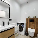 Cracow Masarska Premium Апартаменты *