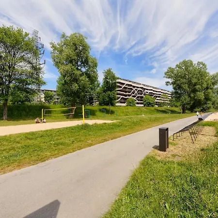 Cracow Masarska Premium